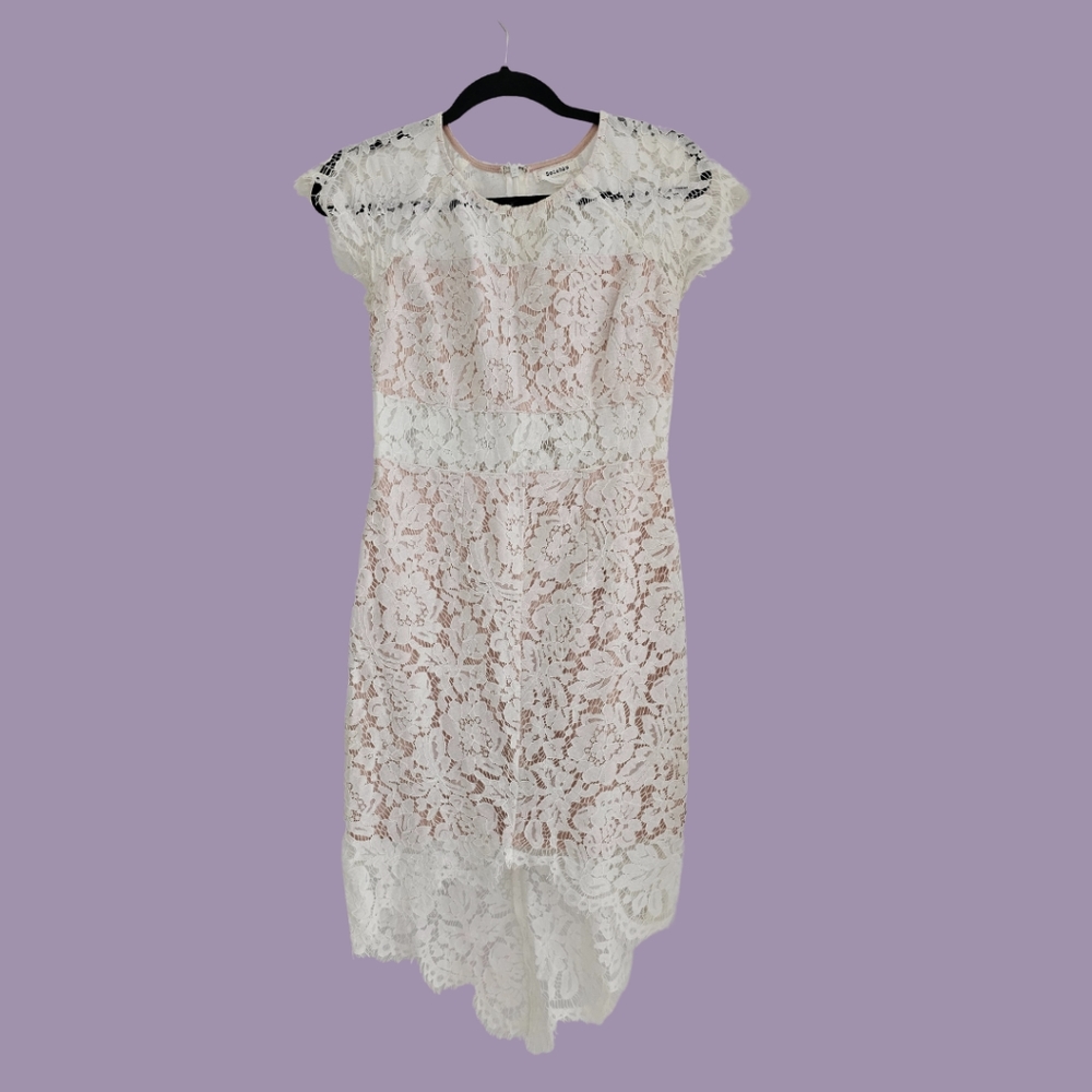 Lace floral ivory high-low dress. Size small.